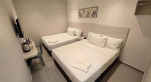 seven days hotel