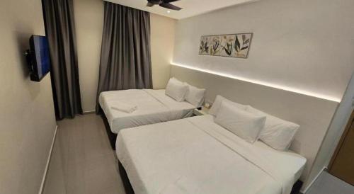 Seven Days Hotel,,2 star