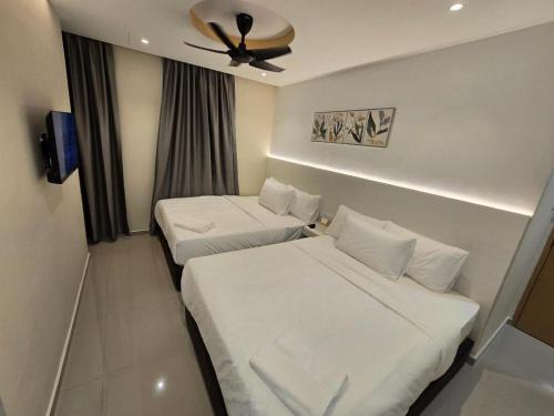 seven days hotel
