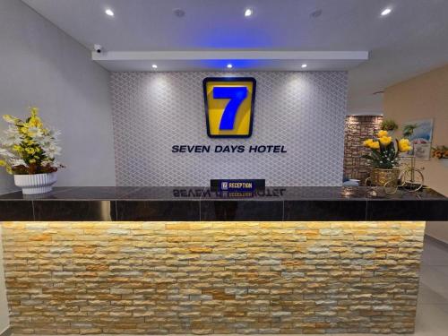Seven Days Hotel,,2 star