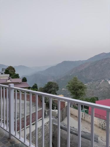 The Dhaila's Nest Inn,,2 star