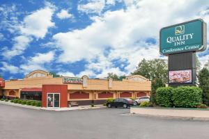 quality inn conference center logansport