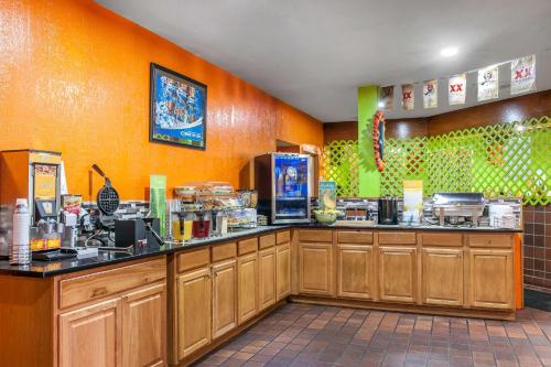 quality inn conference center logansport