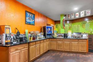quality inn conference center logansport