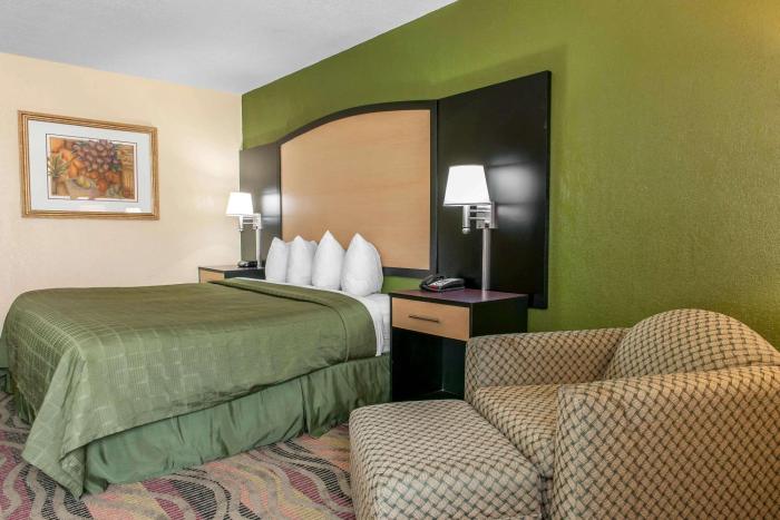 quality inn conference center logansport