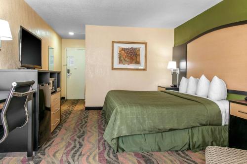 quality inn conference center logansport
