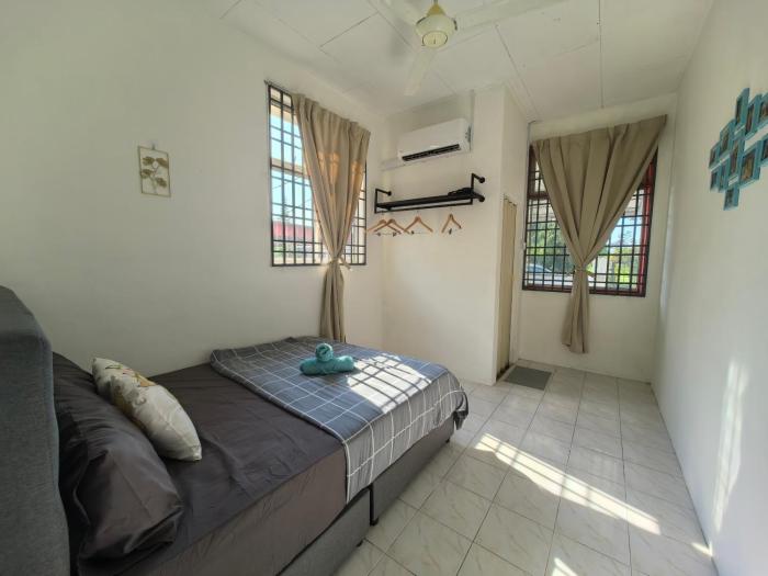 padang serai deluxe roomstay