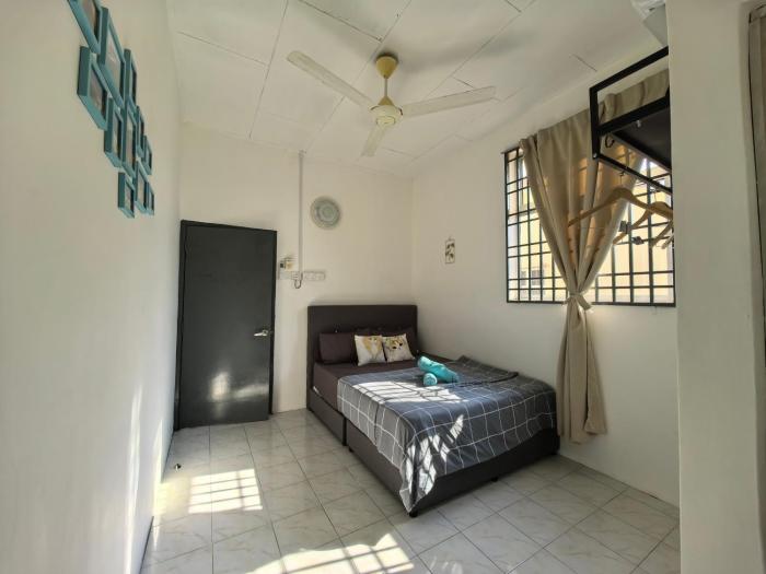 padang serai deluxe roomstay