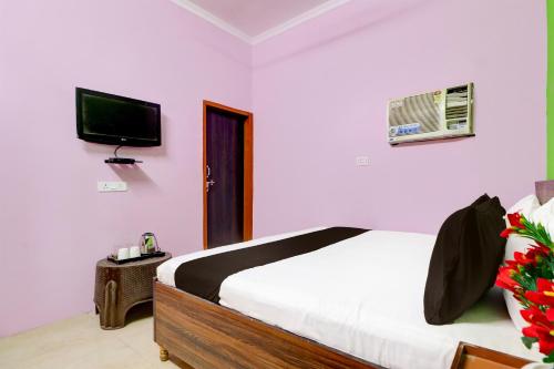 Hotel O Radhe Hotel,,2 star