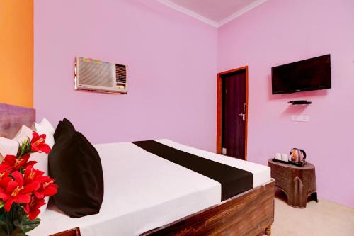 Hotel O Radhe Hotel,,2 star