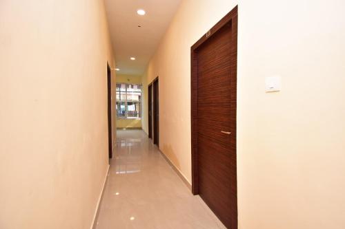 Hotel O Stay Hub Park Street,,2 star