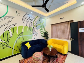 home escape 2bhk retreat pvt home