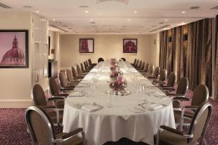 crowne plaza london ealing by ihg