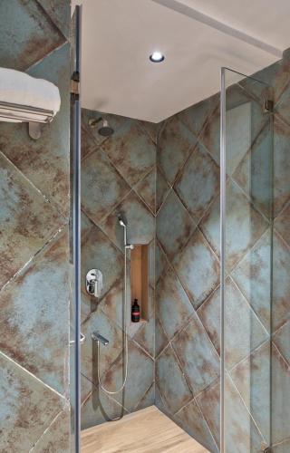 studio 109 apartment by tisyastays