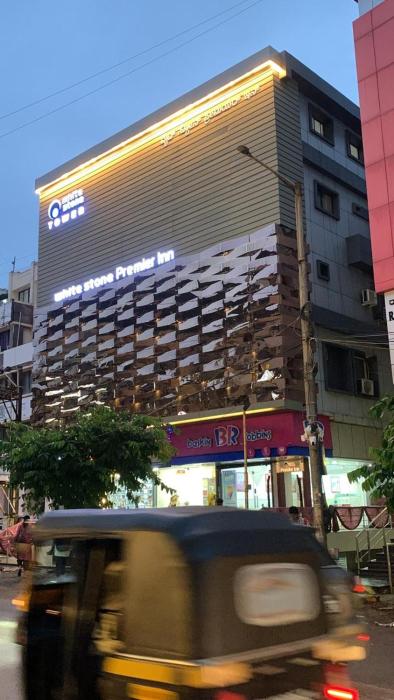 white stone premier inn