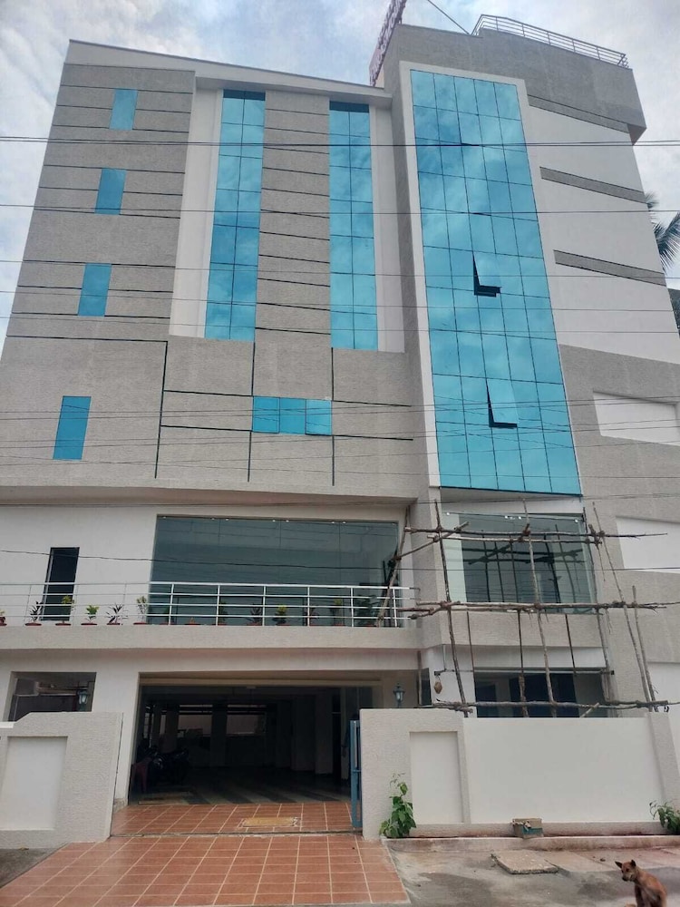 hotel paramount