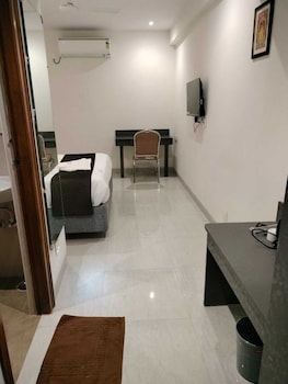 hotel paramount