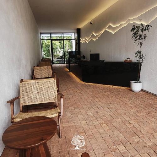 Tree Space Living,,4 star