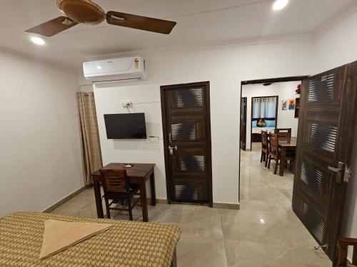 gautam nagar homestay south delhi