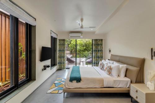 vana a lindsay manor