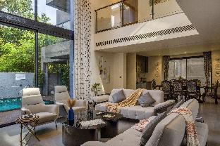 vana a lindsay manor