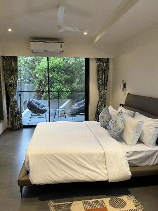 vana a lindsay manor