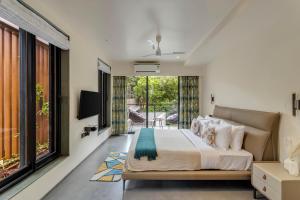 vana a lindsay manor