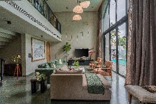 vana a lindsay manor