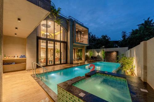 Vana - A Lindsay Manor,,5 star