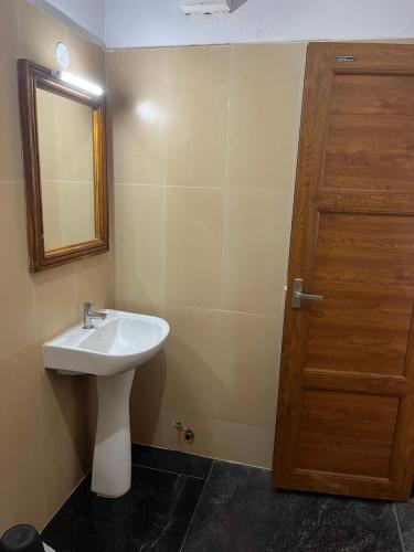 Anand Beach Guesthouse By Moonrocks,,3 star