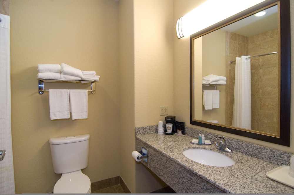 best western bastrop pines inn