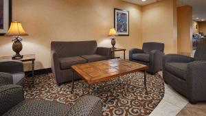 best western bastrop pines inn