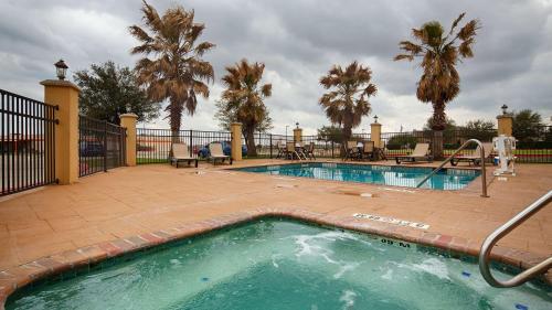best western bastrop pines inn