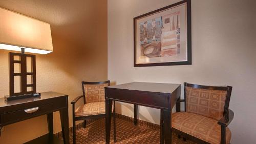 best western bastrop pines inn