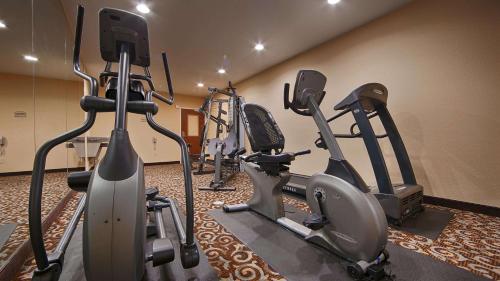 best western bastrop pines inn
