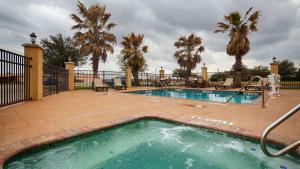 best western bastrop pines inn