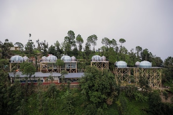 castle glamp by auroras resorts