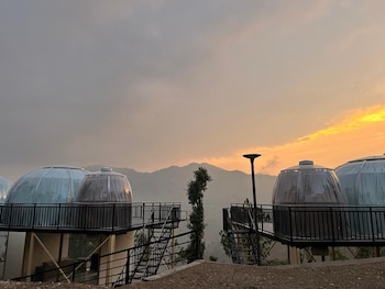 castle glamp by auroras resorts