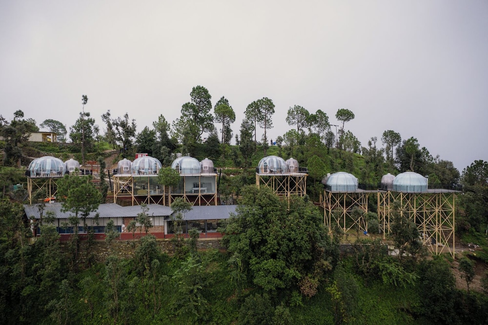 castle glamp by auroras resorts