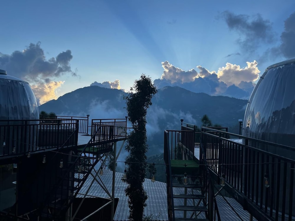 castle glamp by auroras resorts