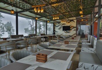 castle glamp by auroras resorts