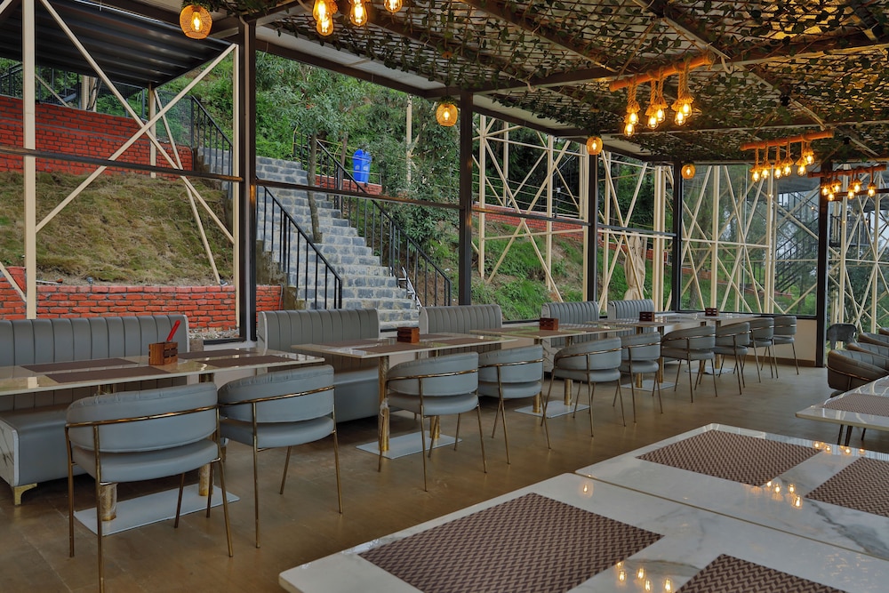 castle glamp by auroras resorts