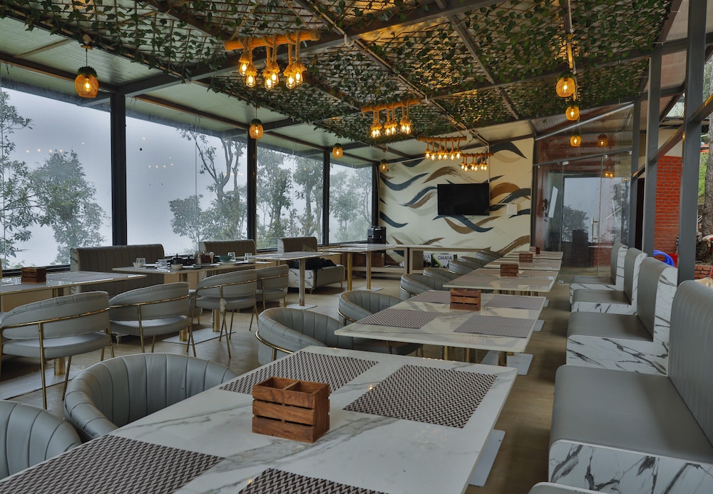 castle glamp by auroras resorts