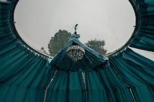 castle glamp by auroras resorts