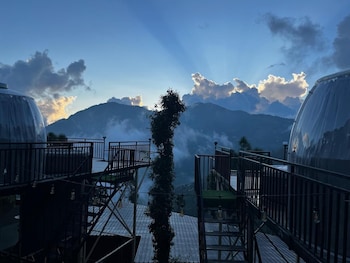 castle glamp by auroras resorts