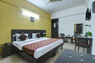 Hotel Marks Inn & Banquet,,2 star