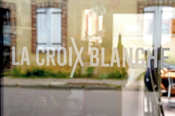 Hotel De La Croix Blanche,,3 star