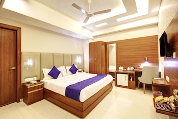 marks hotel and banquet