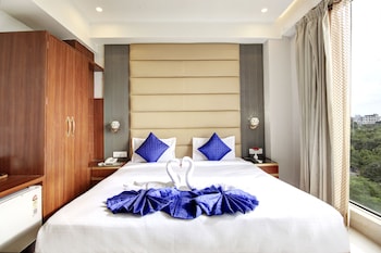 marks hotel and banquet