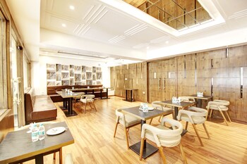 marks hotel and banquet